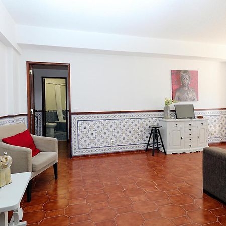 A72 - Colas Place In Lagos Apartman Kültér fotó